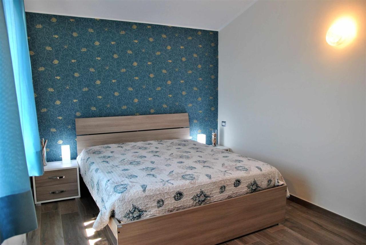 Appartamento CASA DINKY Attico climatizzato con terrazza vista mare Formia Esterno foto